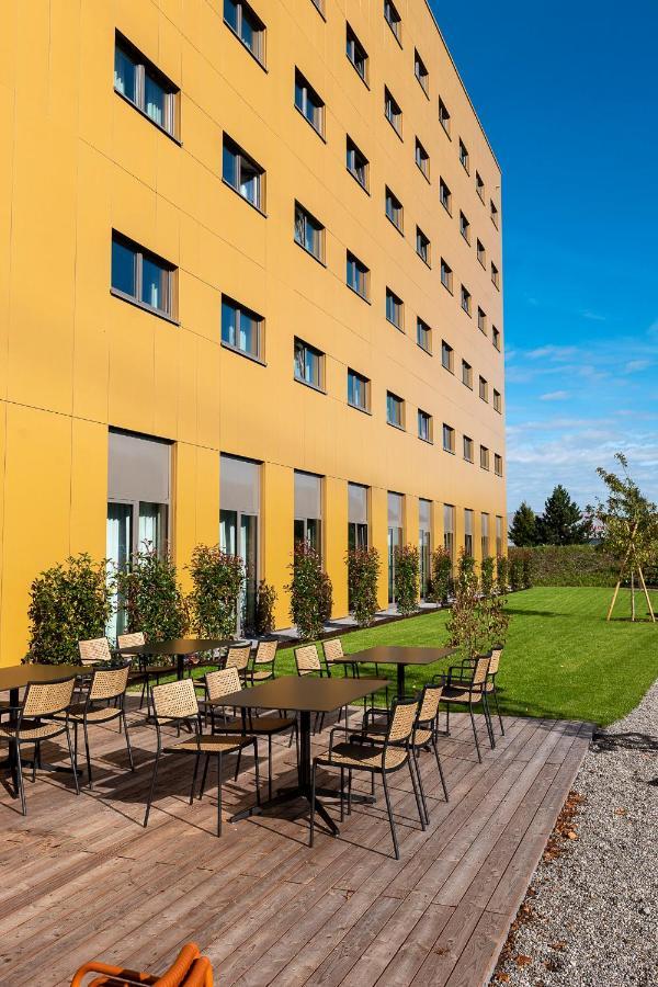 Firmament Hotel